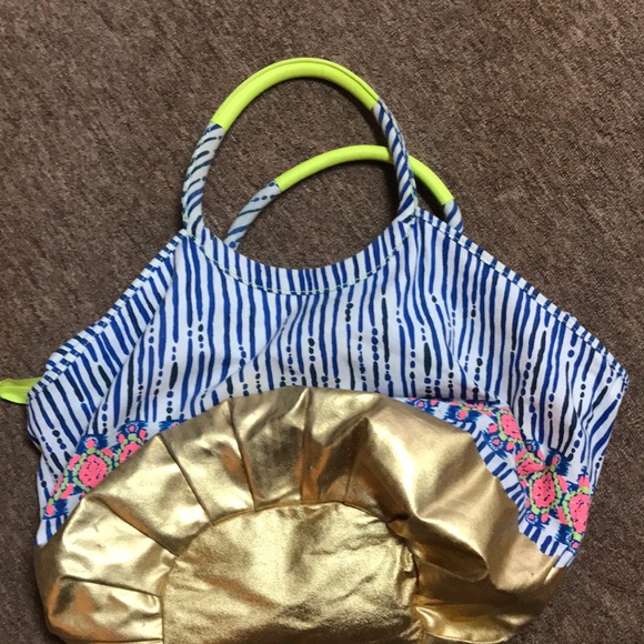 Lilly Pulitzer duffle - Picture 2 of 3
